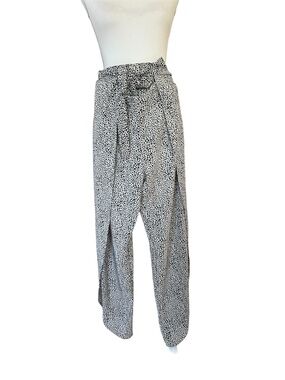 J Valdi Tie Front Open leg Pants